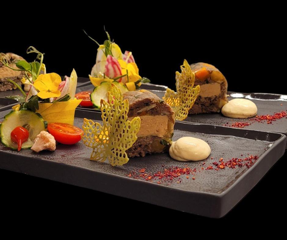 Reves Gourmands, Hotellerie & Gastronomie Vernayaz Exterior photo