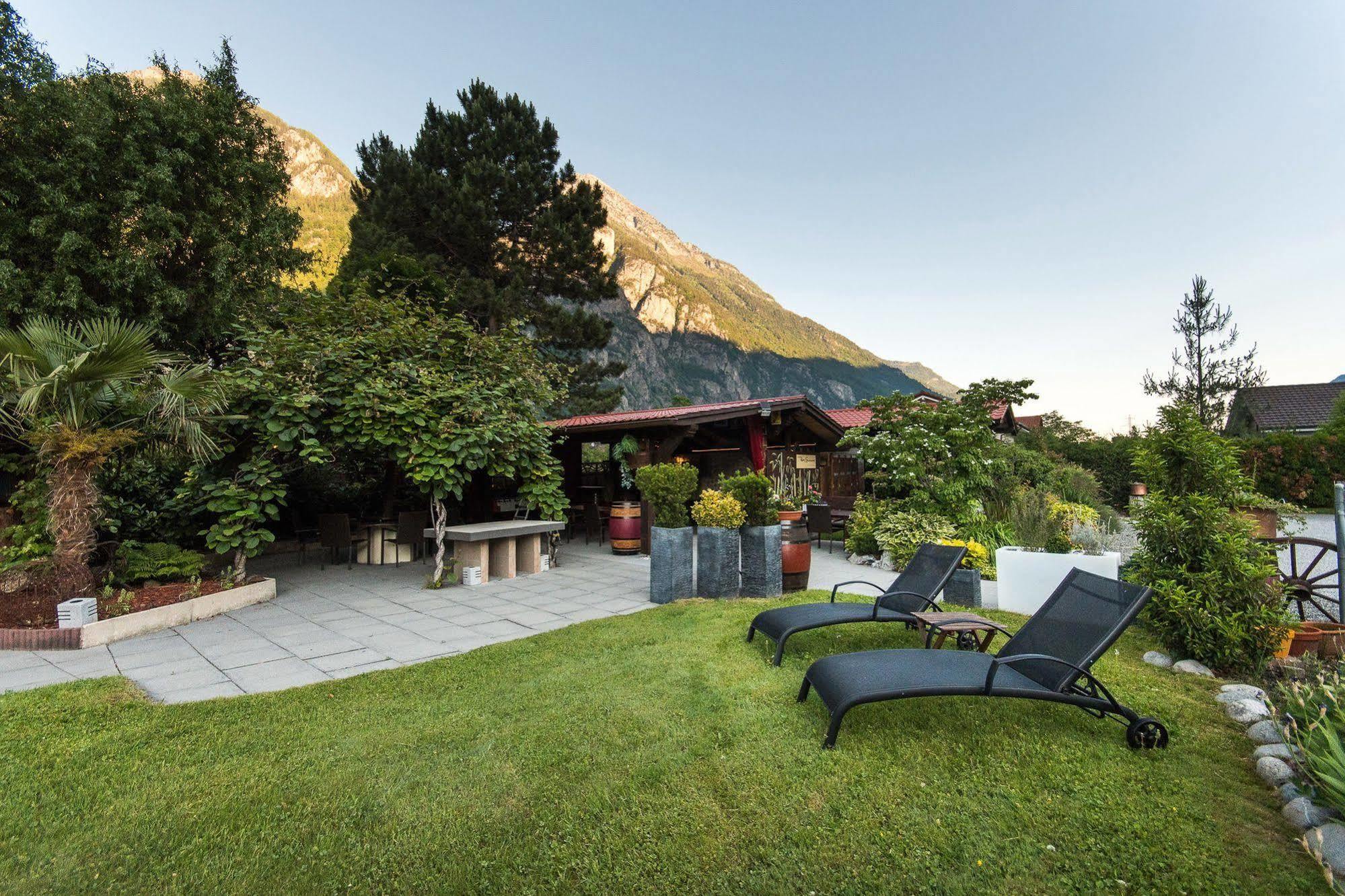 Reves Gourmands, Hotellerie & Gastronomie Vernayaz Exterior photo