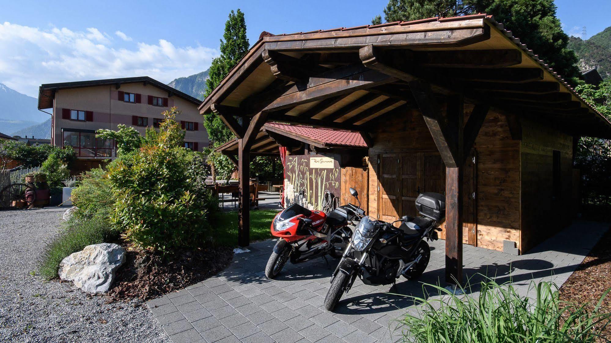 Reves Gourmands, Hotellerie & Gastronomie Vernayaz Exterior photo